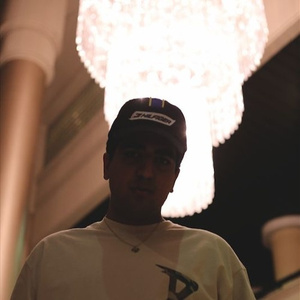 亚洲女人拳交高潮
